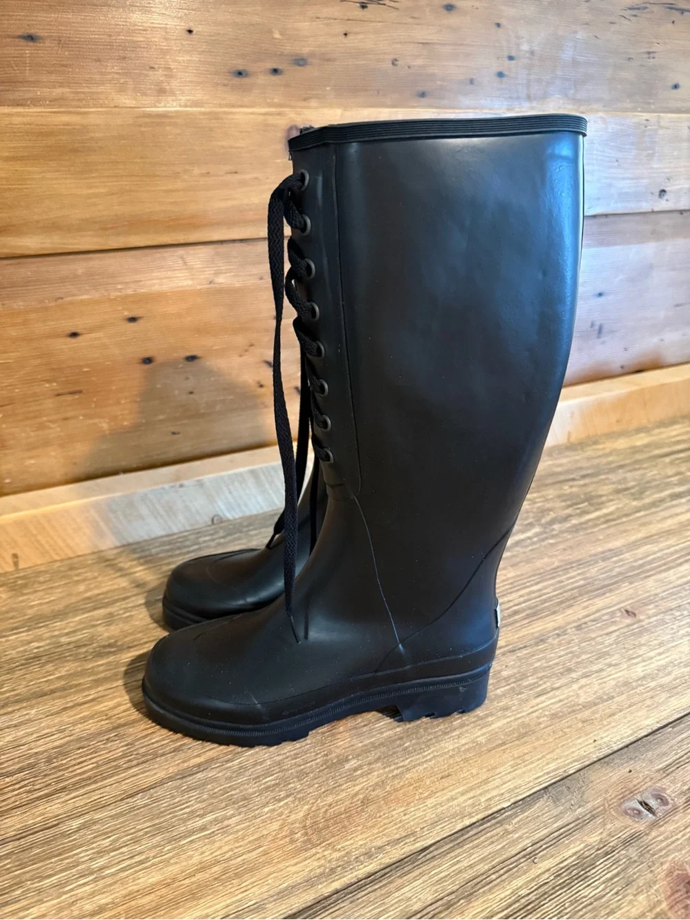 DKNY Women's Black Lace-Up rubber Boots